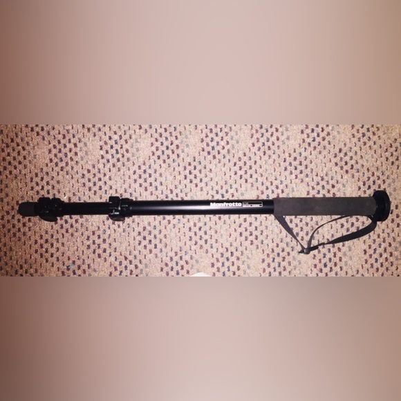 Black Manfrotto Monopod - Picture 1 of 4